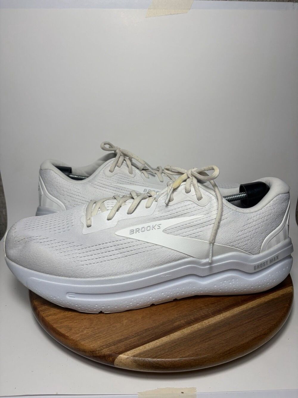 Brooks Ghost Max 2 1104312E168 White 2E Mens Sneakers Mesh Running Shoes Size 15